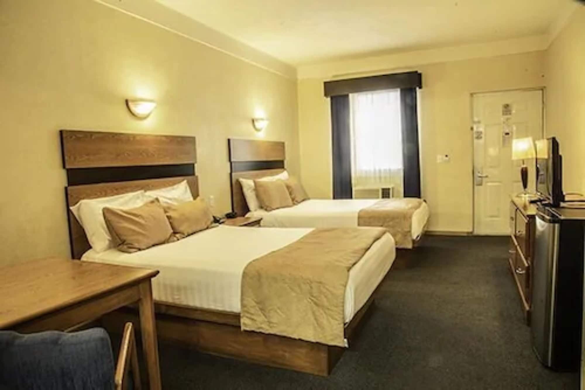 American Inn Hotel & Suites Parral Экстерьер фото