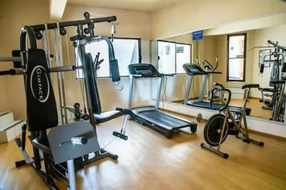 American Inn Hotel & Suites Parral Экстерьер фото