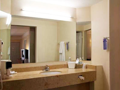 American Inn Hotel & Suites Parral Экстерьер фото